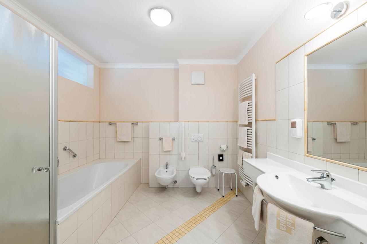 Hotel Olympia Bruneck Buitenkant foto