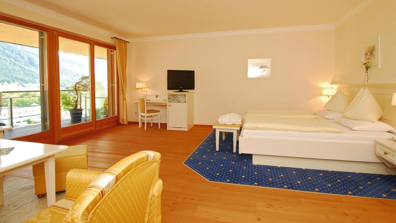 Hotel Olympia Bruneck Buitenkant foto