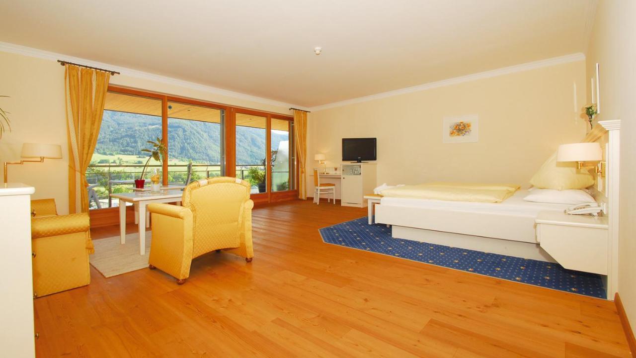 Hotel Olympia Bruneck Buitenkant foto